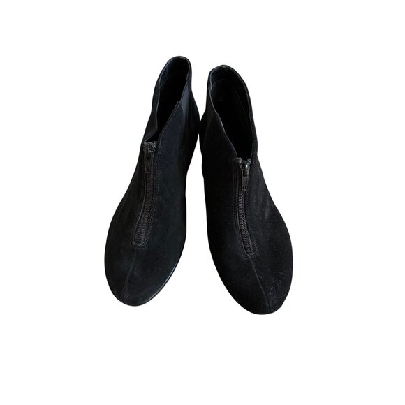 AEROSOLES Black Suede Zip Wedge Booties Ankle Boots Size 6.5 - Picture 7 of 8
